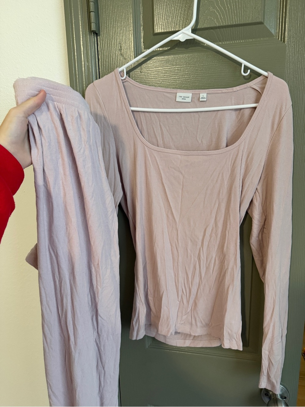 Aritzia Long Sleeve Scoop Neck Top & Pants Set - Light Mauve